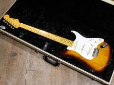 Fender Eric Johnson Stratocaster Maple 2-Color Sunburst_2