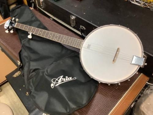 ARIA SB-10-OB　ピックアップ付き　5弦バンジョー　オープンバックバンジョー 　アンプに繋げる　エレキバンジョー　【 アリア SB10OB　 Open Back Banjo 】