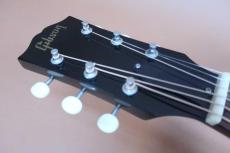 Gibson Custom Shop 60s J-45 HSB・Adjustable Bridge / Original  Peg・Solid Spruce Top・Solid Mahogany Side and Back・Two Ring Rosette・Mahogany Neck・Large Pick guard・Adjustable Bridge 【With Original Hard Case】  20_8