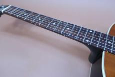 Gibson Custom Shop 60s J-45 HSB・Adjustable Bridge / Original  Peg・Solid Spruce Top・Solid Mahogany Side and Back・Two Ring Rosette・Mahogany Neck・Large Pick guard・Adjustable Bridge 【With Original Hard Case】  20_9
