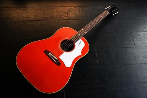 Gibson J-45  Cherry Custom Shop(奥田民生カラー) 