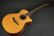 Fujii Guitars OM Cutaway_10