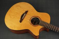 Fujii Guitars OM Cutaway_11
