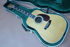 Martin D-45 Standard / Solid Spruce Top・Solid Rosewood Side and Back・Vertical Logo・Solid Abalone Trim & Rosette・Solid Mahogany Neck・ Ebony Fingerboard and Bridge・With Fishman Matrix Pickup【With Original Hard