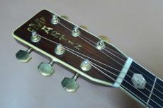 Martin D-45 / Solid Spruce Top・Solid Rosewood Side and Back・Vertical Logo・Solid Abalone Trim and Rosette・Hexagons Inlay・Mahogany 1P Neck・Ebony Fingerboard and Bridge【With Original Hard Case 】1985年製_8