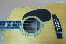 Martin D-45 / Solid Spruce Top・Solid Rosewood Side and Back・Vertical Logo・Solid Abalone Trim and Rosette・Hexagons Inlay・Mahogany 1P Neck・Ebony Fingerboard and Bridge【With Original Hard Case 】1985年製_12