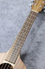 Hofner H-UKU-BB-0【アカシアコアTop単板】【ヴァイオリン・テナー】_4