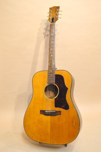 Gibson J-50 DELUXE　1974年頃