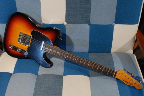 Honky Tonk Guitars "Don"-Rhodes Sunburst