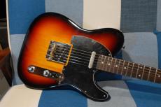 Honky Tonk Guitars "Don"-Rhodes Sunburst_3