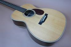 Collings OM2HT Traditional Baked / Waverly peg・Solid Sitka Spruce Traditional (Baked) Top・Solid East Indian Rosewood Side and Back・Ivoroid andHerringbone Binding・Diamond Inlay【With Original 30s Style Hard Case_3