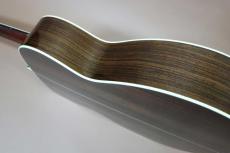 Collings OM2HT Traditional Baked / Waverly peg・Solid Sitka Spruce Traditional (Baked) Top・Solid East Indian Rosewood Side and Back・Ivoroid andHerringbone Binding・Diamond Inlay【With Original 30s Style Hard Case_4