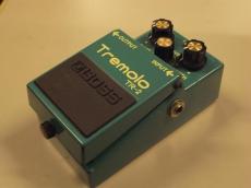 BOSS TR-2 Tremolo_3