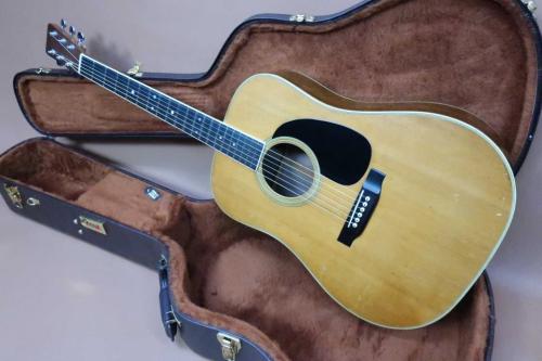 Martin D-35 Brazilian Rosewood / Grover Peg・Solid Sitka Spruce Top・Solid Brazilian Rosewood Side and Back・One-piece Mahogany Neck・Ebony Fingerboard and Bridge【With Boblen Hard Case】1967年製