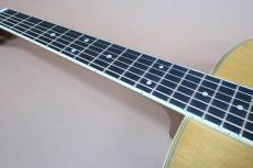 Martin D-35 Brazilian Rosewood / Grover Peg・Solid Sitka Spruce Top・Solid Brazilian Rosewood Side and Back・One-piece Mahogany Neck・Ebony Fingerboard and Bridge【With Boblen Hard Case】1967年製_9