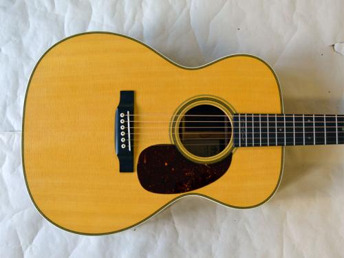 Martin 000-28EC