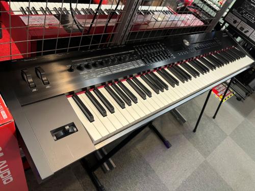 Roland RD-2000