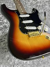 Fender Classic 60'S Stratocaster w/Gold Hardware '3-Color Sunburst 【2015'sUSED】_10