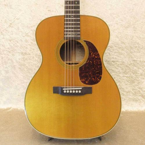 Martin OOO-28EC