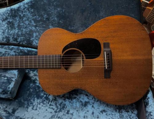 Martin 000-15M Mahogany マイク搭載!　【　アンプに繋げる　マーチン　オール単板 マホガニー 　00015M トリプルオー　】