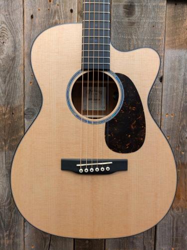 Martin 000CJRE ##3026382 【ジュニアシリーズ×エレアコ】