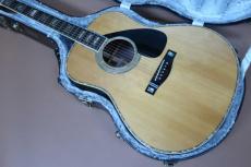 YAMAHA LL-53D Custom Jacaranda / Original Peg・Solid Abalone Trim・Double Ring Abalone Rosette・Solid Ezo Spruce Top・Solid Jacaranda Side and Back・Ebony Fingerboard and Bridge・Original Black Pick guard・Signed T_2