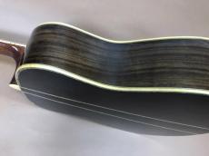 YAMAHA LL-53D Custom Jacaranda / Original Peg・Solid Abalone Trim・Double Ring Abalone Rosette・Solid Ezo Spruce Top・Solid Jacaranda Side and Back・Ebony Fingerboard and Bridge・Original Black Pick guard・Signed T_4