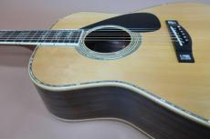 YAMAHA LL-53D Custom Jacaranda / Original Peg・Solid Abalone Trim・Double Ring Abalone Rosette・Solid Ezo Spruce Top・Solid Jacaranda Side and Back・Ebony Fingerboard and Bridge・Original Black Pick guard・Signed T_13