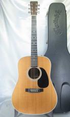 Martin Custom Shop Style CTM D-28  / Old Style Decal Logo・Grover peg・Premium Grade Spruce Top・Indian Rosewood Side and Back・Mahogany Neck・Bevel edge Black Pick guard【With Martin Hard Case】2011年製_4