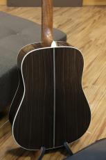 Martin HD-28 Standard / Amber Tone_4