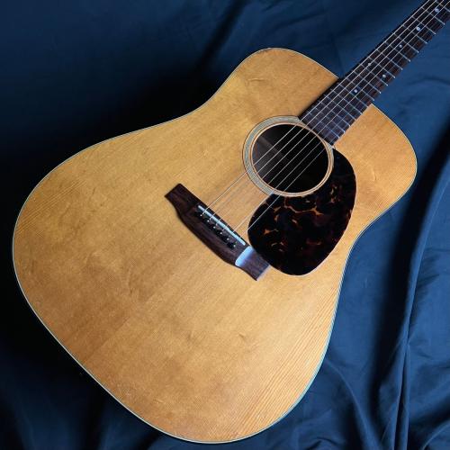 Martin D-18
