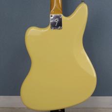 Fender Vintera II 70s Jaguar Vintage White_2