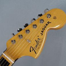 Fender Vintera II 70s Jaguar Vintage White_3