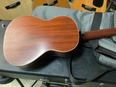 Martin 2 Tenor Uke　All Mahogany with Pickup オールマホガニー　マーティン　テナーウクレレ_6