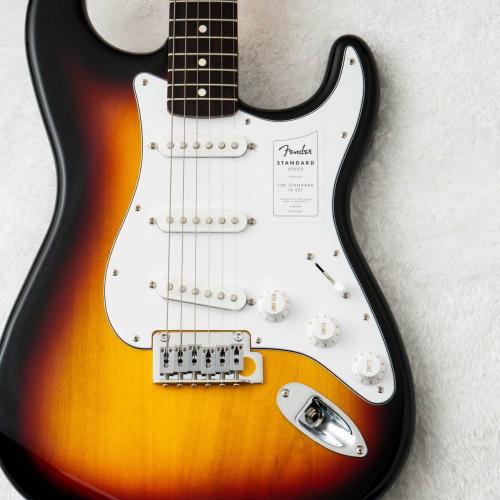 Fender Standard Stratocaster White Pickguard 3-Color Sunburst【ストラッププレゼント】【3.59kg】