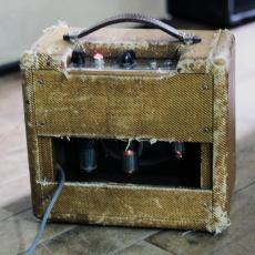 Fender Champ 5E1_7