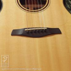 Hamblin Guitars Grand Concert Cutaway (Jacaranda)_11