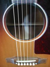 Gibson Custom Shop 1950s J-45 Tri-burst / Original Peg・Solid Spruce Top・Solid Mahogany Side and Back・Large Pick-guard・1-Ring Rosette・Normal Saddle【With Original Case】2014年製_7