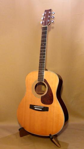 YAMAHA FG-580