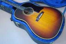 Gibson Custom Shop 1967 J-45 ADJ VOS / Narrow Neck (40mm)・Spruce Top・Mahogany Side and Back・Gibson DBL Ling DNL Line Peg・2-Ling Rosetta・Adjustable Saddle and Jacaranda Saddle・Large Pick Guard_2