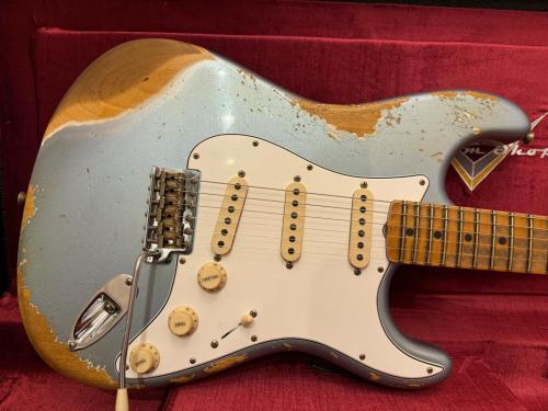 Fender Custom Shop 69 Heavy Relic Stratocaster Aged Blue Ice Metallic