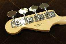 Fender Made in Japan Traditional 60s Jazz Bass / Olympic White_6