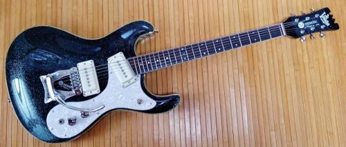 Mosrite 特注オーダー品、スパークルブラック セル巻きボディー、1964年初期モデル