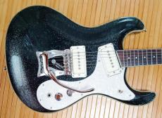 Mosrite 特注オーダー品、スパークルブラック セル巻きボディー、1964年初期モデル_2