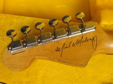 Fender Mike McCready Stratocaster 3-Color Sunburst_9