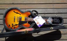 Gibson ES-335CS LarryCarlton_8