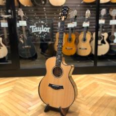 Taylor Custom GAce Lutz Spruce / Sassafras_2