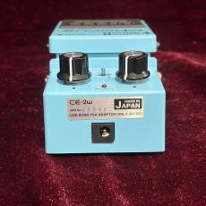 BOSS CE-2W_4