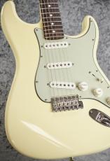 Fender Custom Shop 1960s Stratocaster N.O.S. Birdseye Maple Neck / Aged Vintage White [3.63kg]【2023年製】