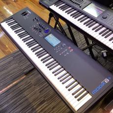 YAMAHA MODX8+【中古】